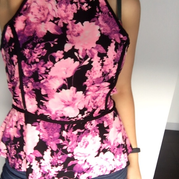 Peplum style top - Picture 2 of 6